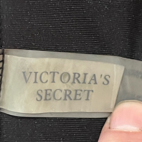 3/$20 Victoria’s Secret Bikini Top - Picture 8 of 9